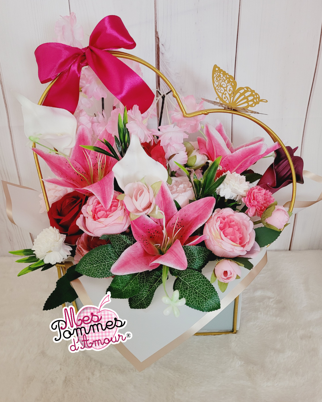 Composition florale armature forme CĆur