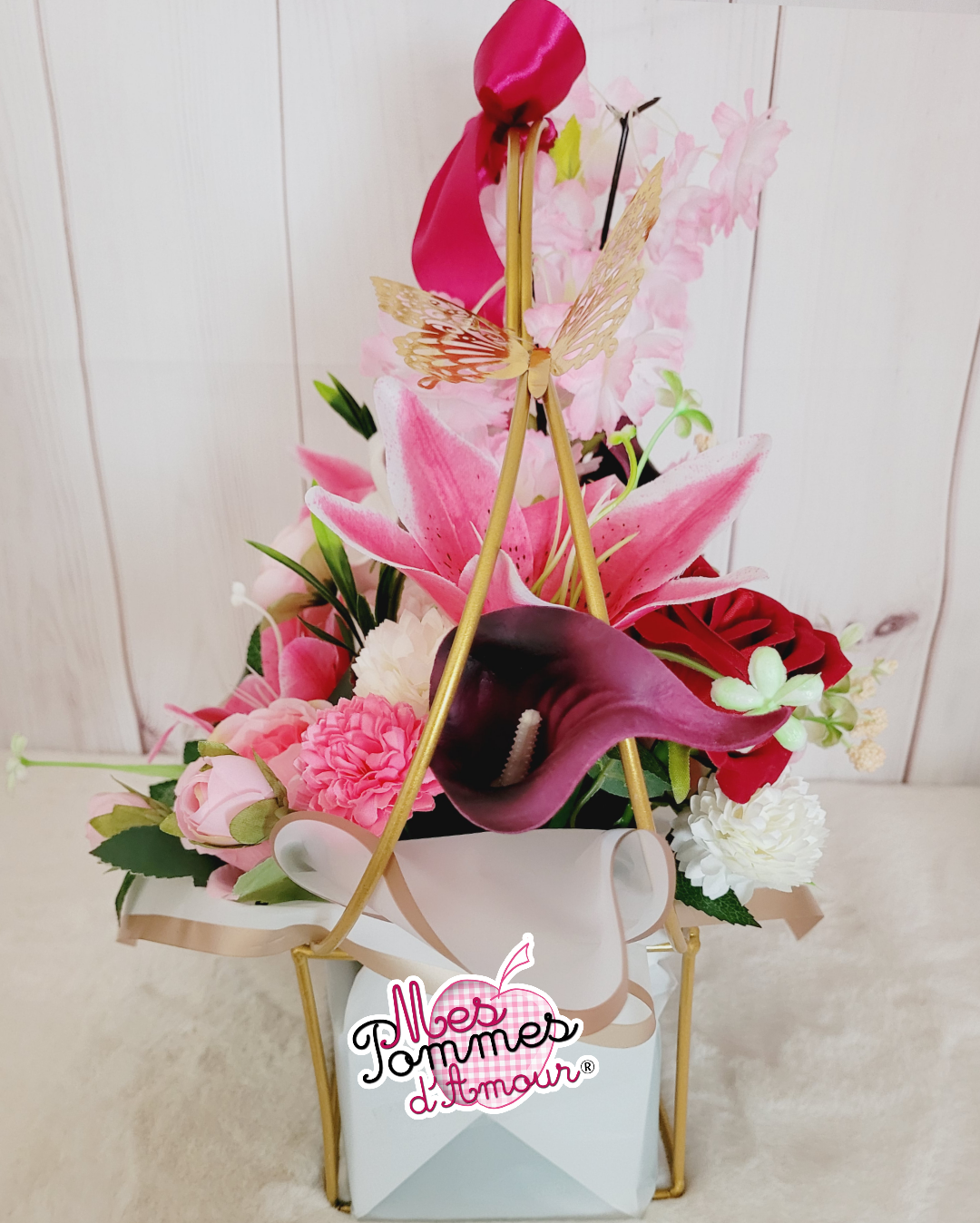 Composition florale armature forme CĆur