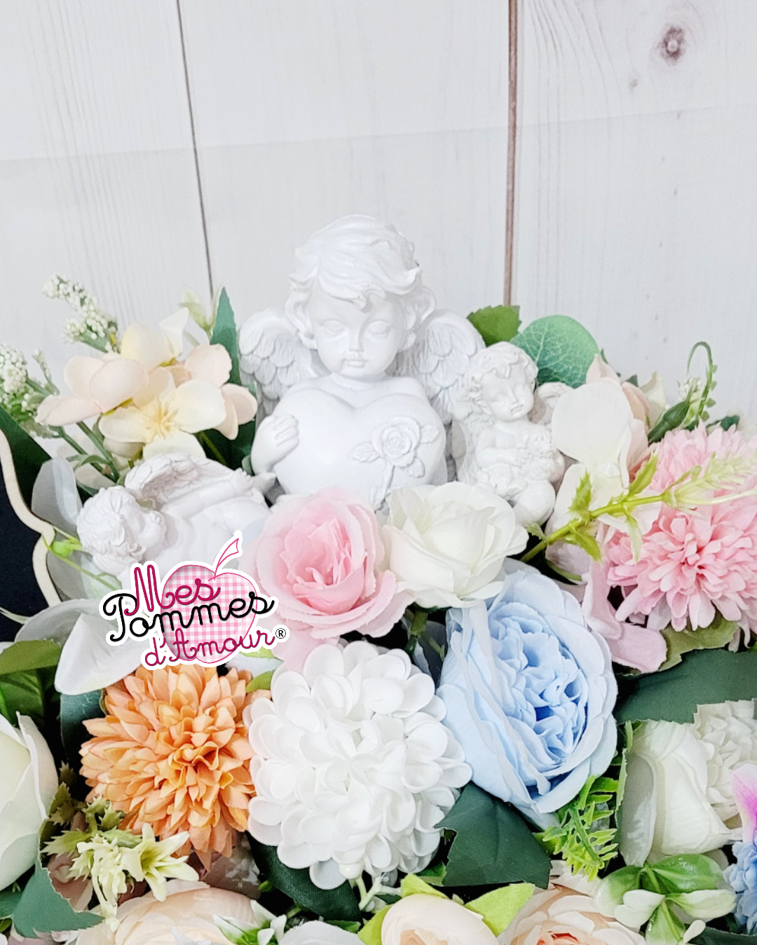 bouquet de fleur ange cupidon cherubin