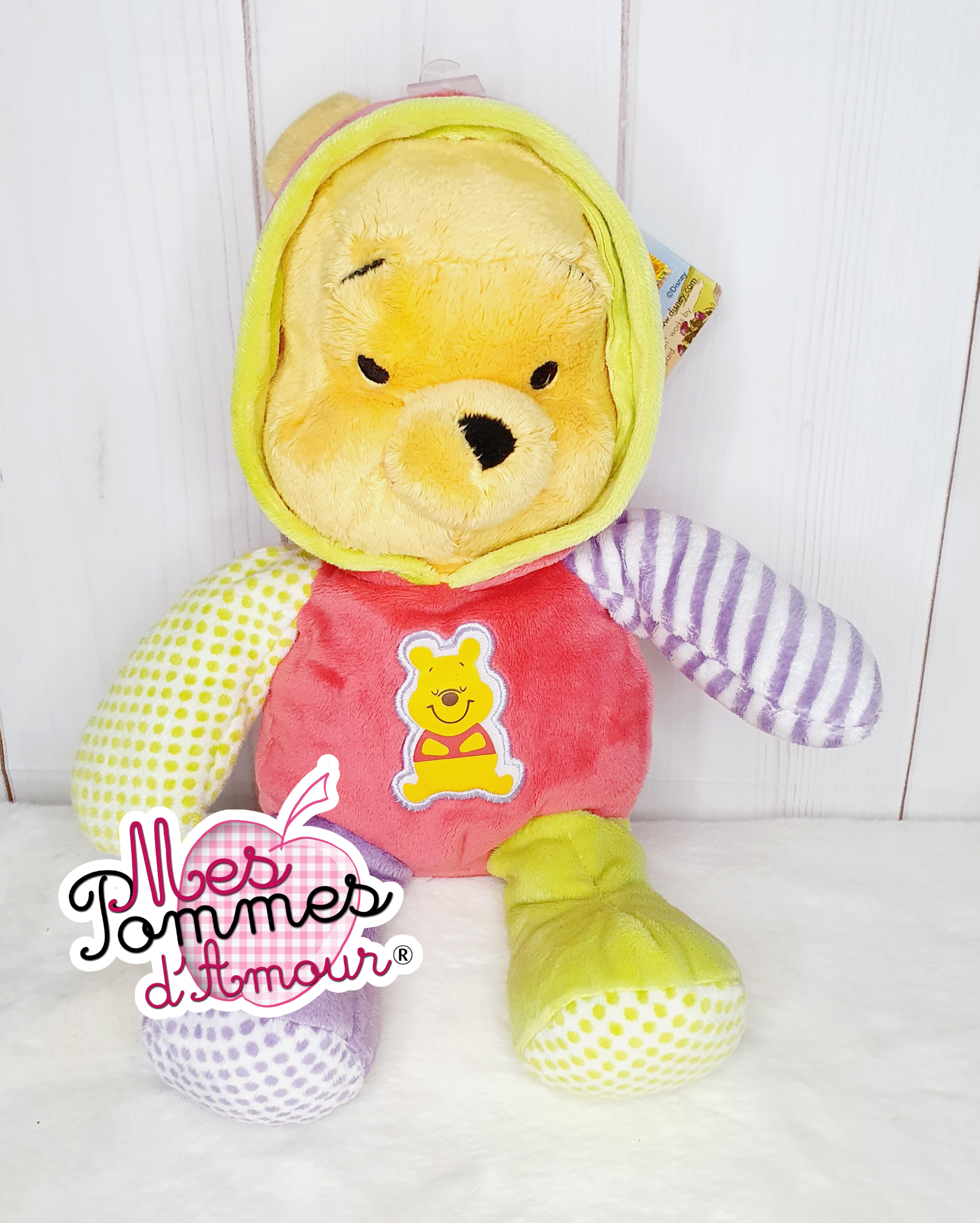 Peluche Winnie pyjama 25cm pour Ballon Bulle