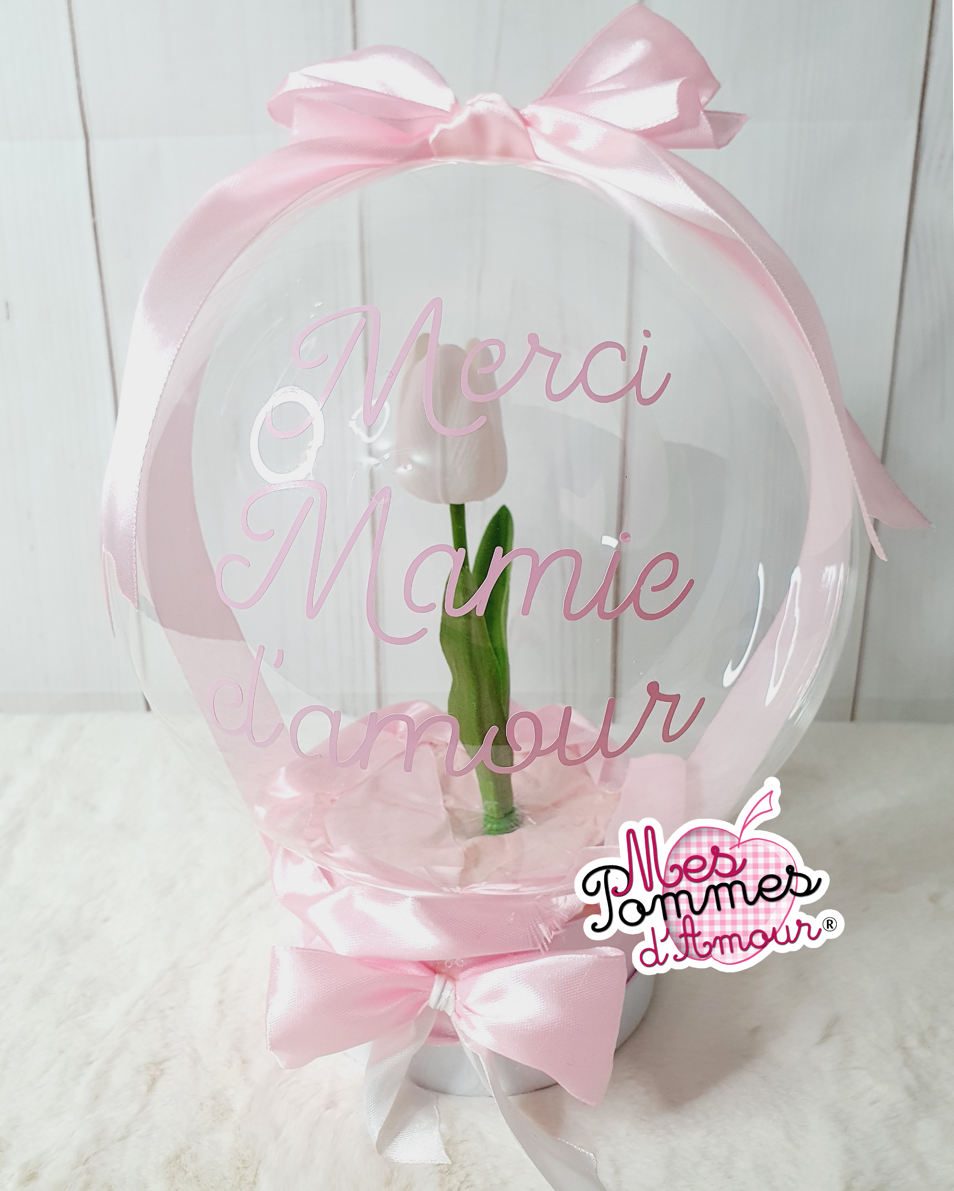 Ballon Bulle tulipe. Merci