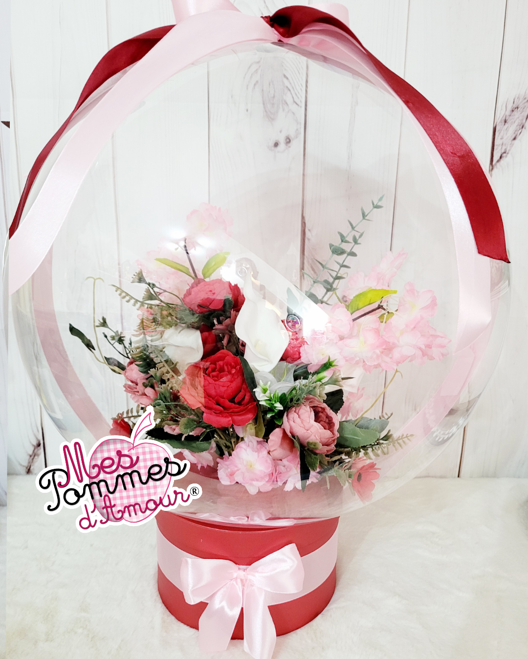 formation ballon bulle avec bouquet de fleurs
