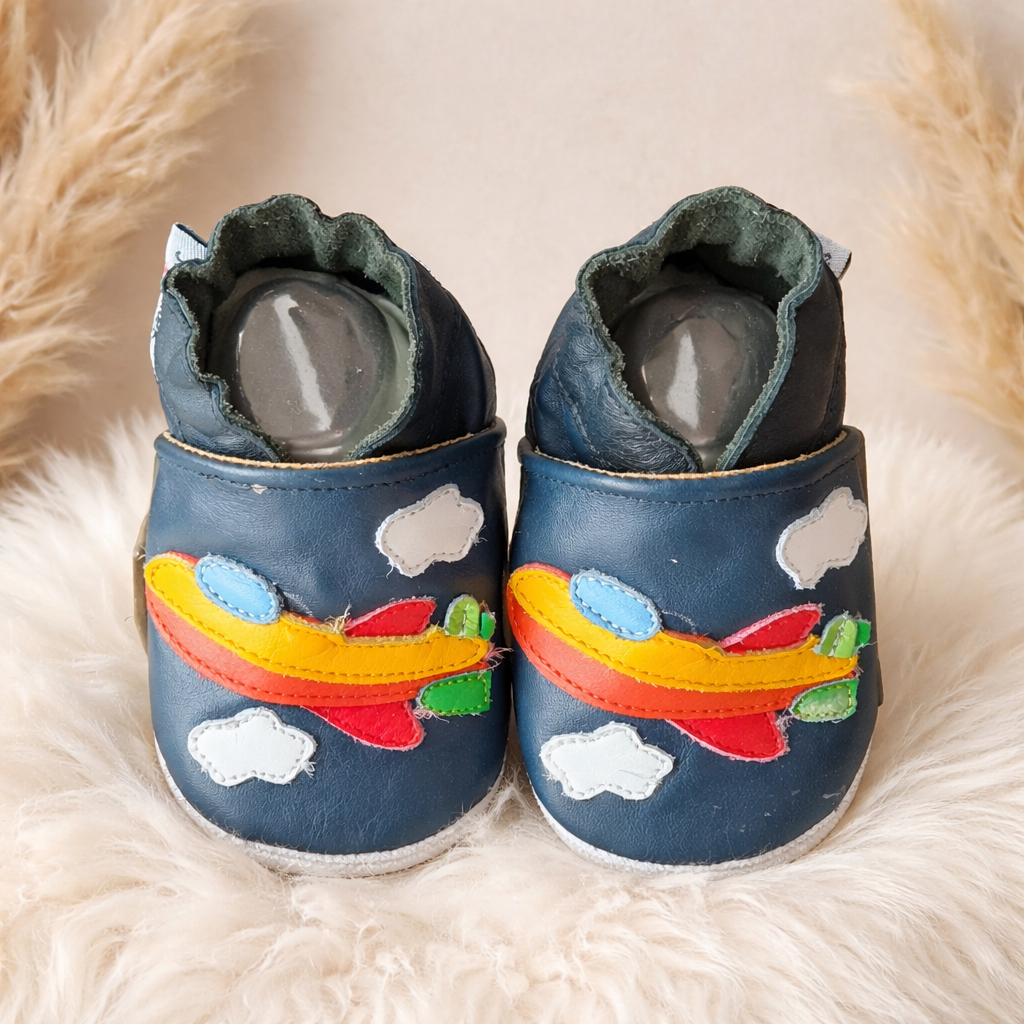 Chaussons en cuir fille papillon violet élégants et confortables – Chaussons en cuir garçon disponibles - Mes Pommes D'Amour Cadeaux naissance